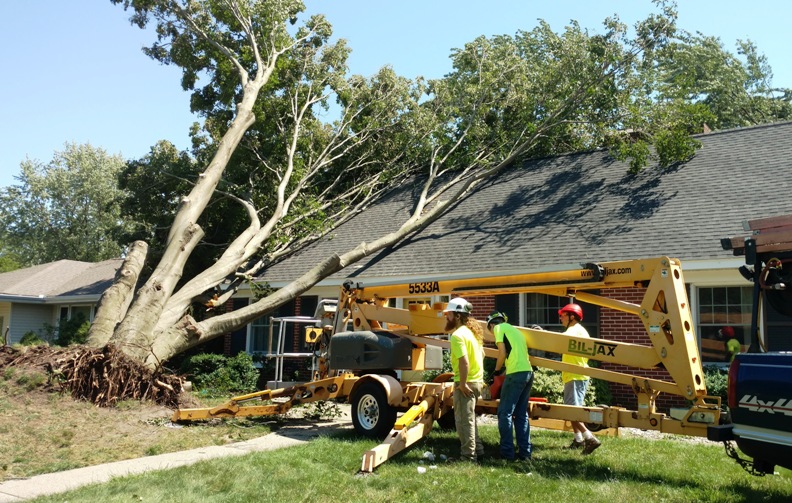 Storm damage clean up Grand Haven MI 49417